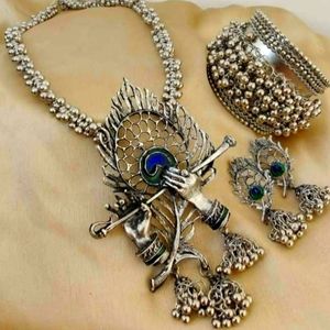 Necklace with earrings